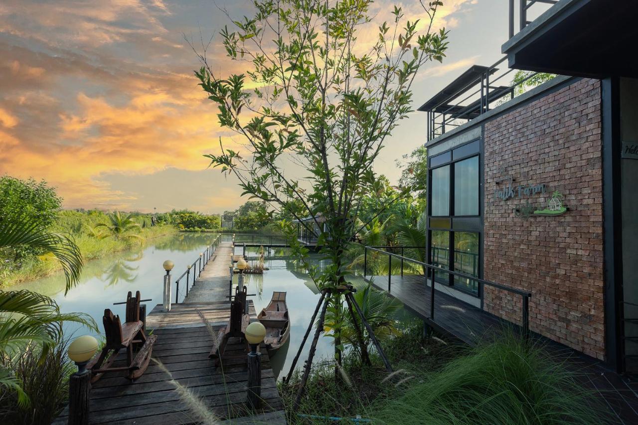 Falik Farm Stay Ayutthaya Bagian luar foto